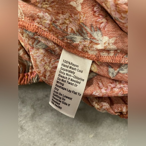 NWT Wonderly Size XL Mauve Floral Off The Shoulder Batwing Sleeve Peasant Top - Picture 11 of 11